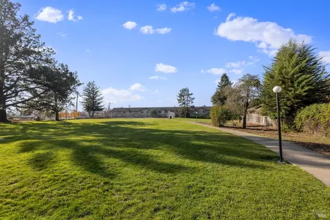 8132 Sunflower Dr, Cotati, CA 94931 photo 28
