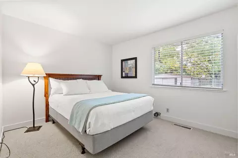 220 La Quinta Dr, Windsor, CA 95492 photo 16