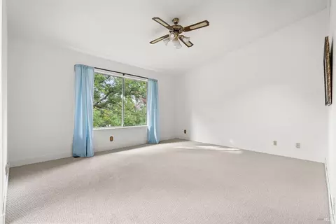 220 La Quinta Dr, Windsor, CA 95492 photo 23