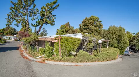 89 Karen Ct, Vallejo, CA 94590 photo 3