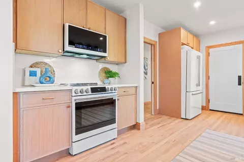 Kitchen - 247 Murphy Ave, Sebastopol, CA 95472 photo 5 of 5