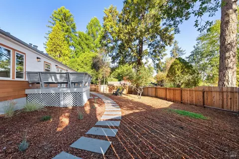 Exterior - 247 Murphy Ave, Sebastopol, CA 95472 photo 13 of 22