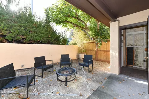 Exterior - 178 La Mancha Dr, Sonoma, CA 95476 photo 5 of 13