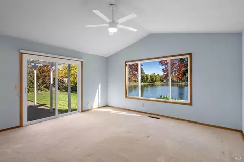 9340 Lakewood Dr, Windsor, CA 95492 photo 11