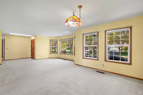 9340 Lakewood Dr, Windsor, CA 95492 photo 13
