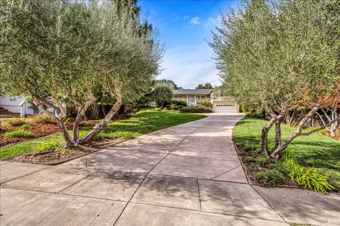 1131 Estates Dr, Napa, CA 94558 photo 2
