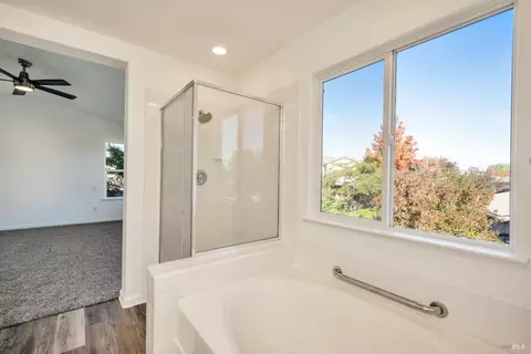 216 Decanter Cir, Windsor, CA 95492 photo 21