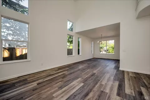216 Decanter Cir, Windsor, CA 95492 photo 4