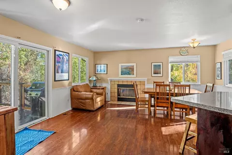 925 Hazel Ave, Ukiah, CA 95482 photo 6