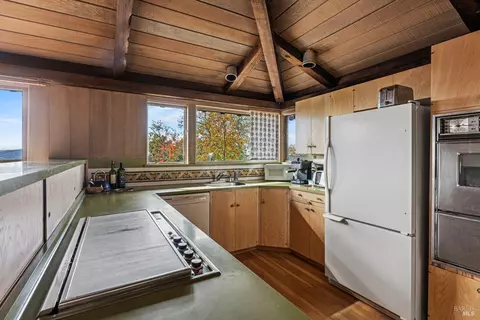 3003 Deerwood Dr, Ukiah, CA 95482 photo 10