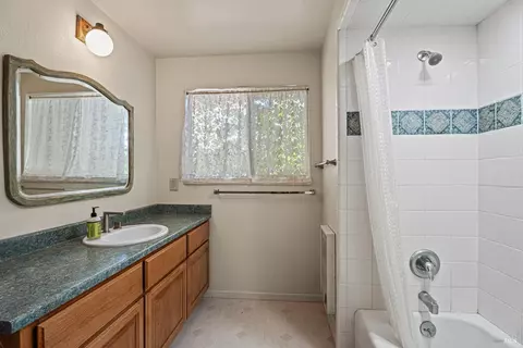 3003 Deerwood Dr, Ukiah, CA 95482 photo 21