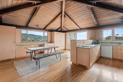 3003 Deerwood Dr, Ukiah, CA 95482 photo 8