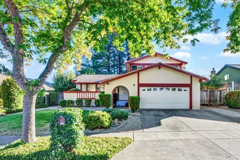 3389 Ellen Way, Napa, CA 94558