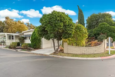 2064 Dalis Dr, Concord, CA 94520 photo 4
