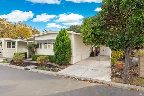 2064 Dalis Dr, Concord, CA 94520 photo 3