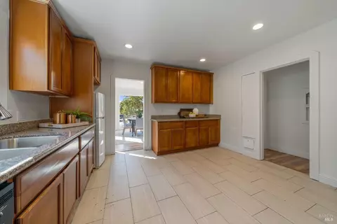 670 Central Ave, Vallejo, CA 94590 photo 15