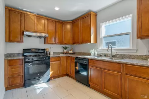 670 Central Ave, Vallejo, CA 94590 photo 18