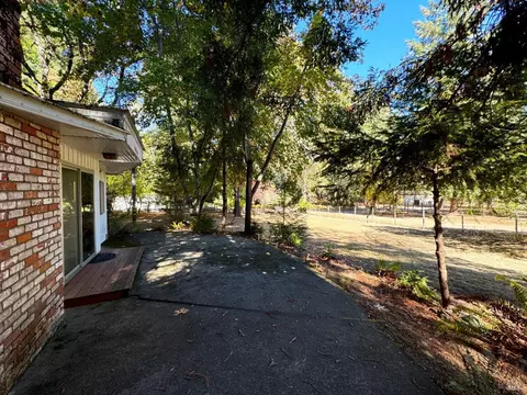 2381 Hilltop Dr, Willits, CA 95490 photo 4