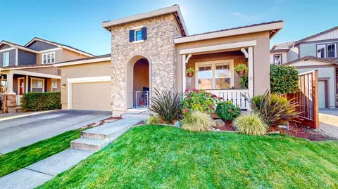 337 Decanter Cir, Windsor, CA 95492