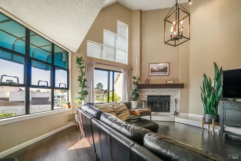 130 Nantucket Ln, Vallejo, CA 94590 photo 8