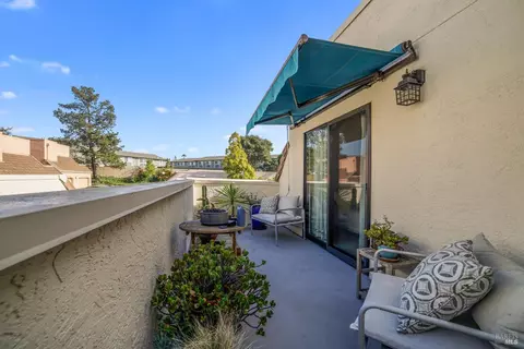 130 Nantucket Ln, Vallejo, CA 94590 photo 34