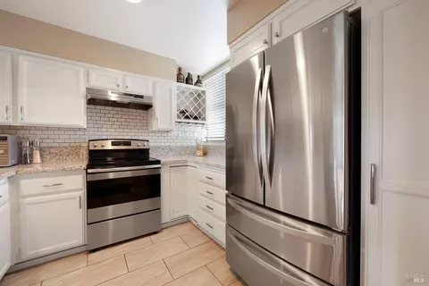 130 Nantucket Ln, Vallejo, CA 94590 photo 6