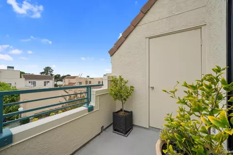 130 Nantucket Ln, Vallejo, CA 94590 photo 32