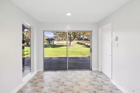 1104 4th Ave, Napa, CA 94559 photo 24