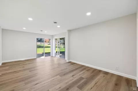 1104 4th Ave, Napa, CA 94559 photo 27