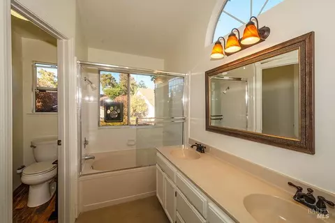 225 La Quinta Dr, Windsor, CA 95492 photo 16