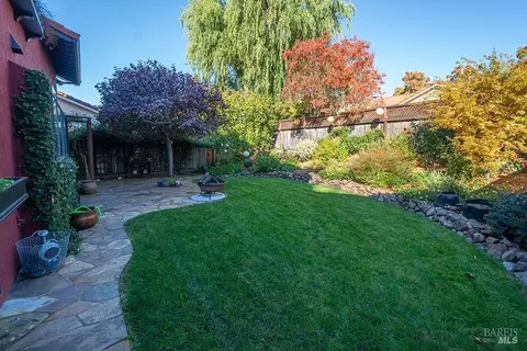 225 La Quinta Dr, Windsor, CA 95492 photo 35