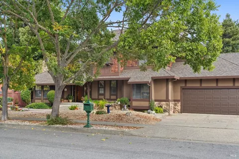 604 Jonas Ln, Petaluma, CA 94952 photo 4