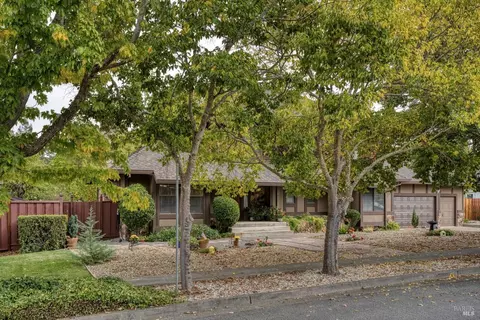 604 Jonas Ln, Petaluma, CA 94952 photo 5