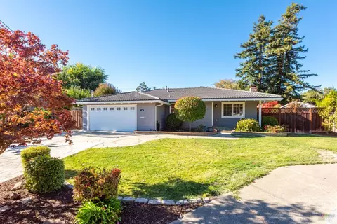 35 Sheila Ct, Novato, CA 94947