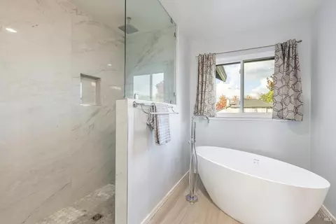 9163 Piccadilly Cir, Windsor, CA 95492 photo 18