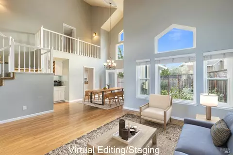 9163 Piccadilly Cir, Windsor, CA 95492 photo 4
