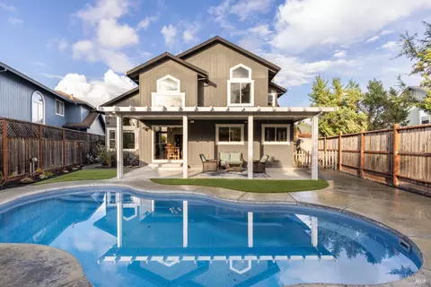 9163 Piccadilly Cir, Windsor, CA 95492 photo 32