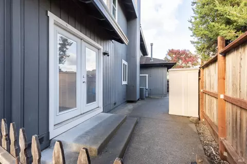 9163 Piccadilly Cir, Windsor, CA 95492 photo 31