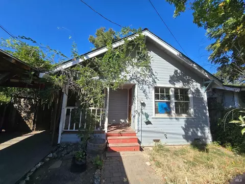 1126 Locust St, Willits, CA 95490
