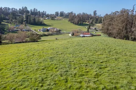 940 W Railroad Ave, Cotati, CA 94931 photo 4