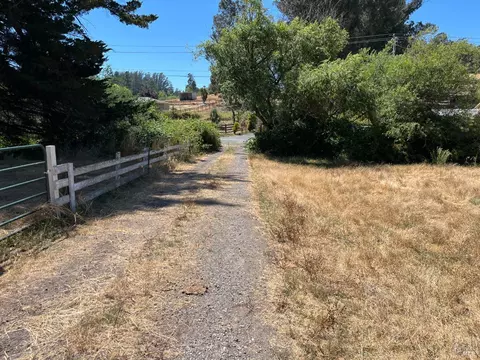 940 W Railroad Ave, Cotati, CA 94931 photo 18