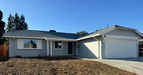 349 W Monte Vista Ave, Vacaville, CA 95688