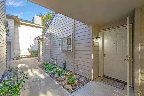 445 Mission Blvd, Santa Rosa, CA 95409