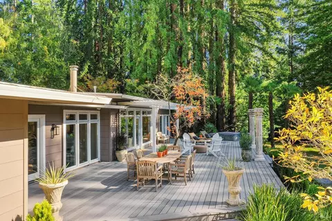 14379 Occidental Rd, Sebastopol, CA 95472