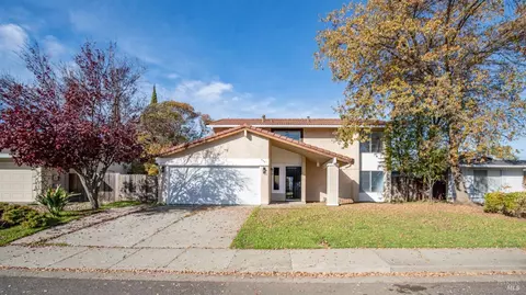 438 Blakemore Ct, Fairfield, CA 94533