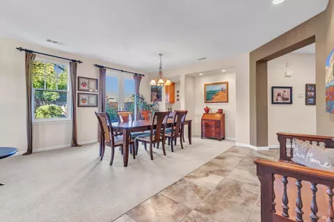 369 Silas Ct, Benicia, CA 94510 photo 4