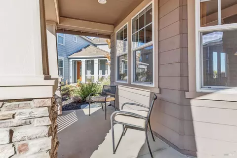 369 Silas Ct, Benicia, CA 94510 photo 3