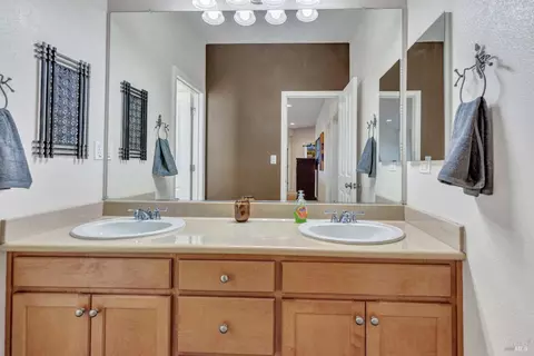 369 Silas Ct, Benicia, CA 94510 photo 42