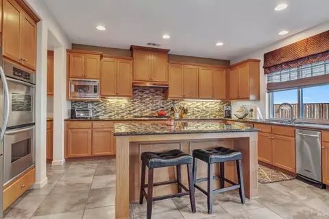 369 Silas Ct, Benicia, CA 94510 photo 13