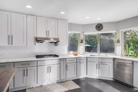3449 Crestview Way, Napa, CA 94558 photo 9